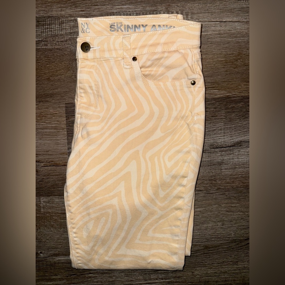 New York & Company Skinny and Low Rise Zebra Print Pants - Picture 9 of 13